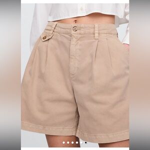 GAP 6" Mid Rise Twill Pleated Trouser Shorts Khaki Tan